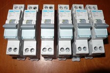 DISJONCTEUR MODULAIRE 10A