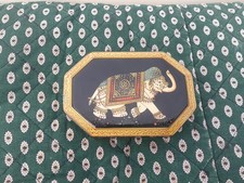 Ancienne Jolie BOITE EN BOIS