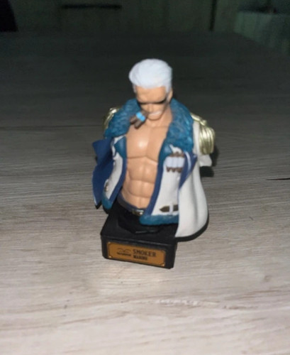Statue one piece smoker - 05,