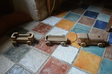 Train et ses deux wagons en