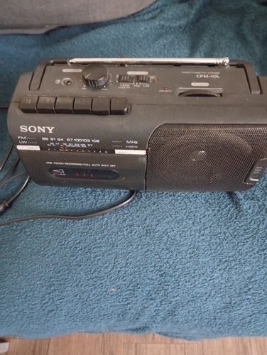 Sony cfm 10l radio cassette - -,