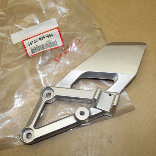 Platine repose pied gauche - pied,
