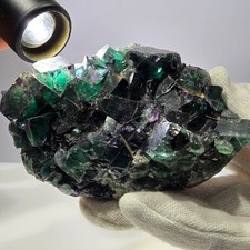 Grand spécimen de cube de