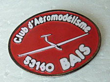 pin's pins badge  club
