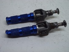 reposes pieds avant de