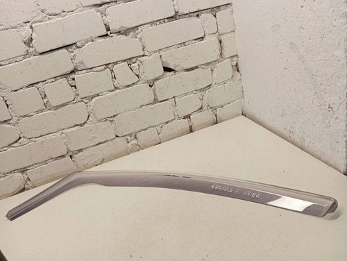 Mitsubishi grandis naw - naw, panneau