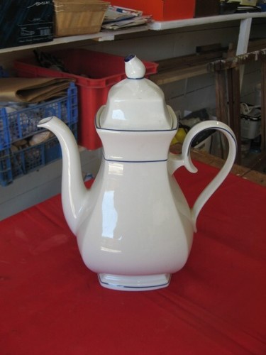 602 cafetiere en faience - "602.20",