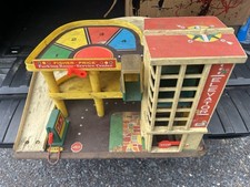 Fisher Price #930 Parking Garage 