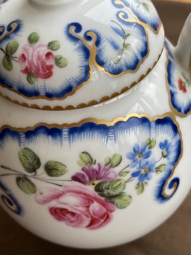 Pot lait thiere porcelaine - pot,