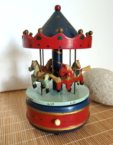 Ancien carrousel musical - carrousel, en