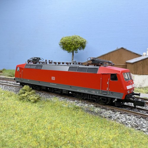 Locomotive électrique 120 - br,