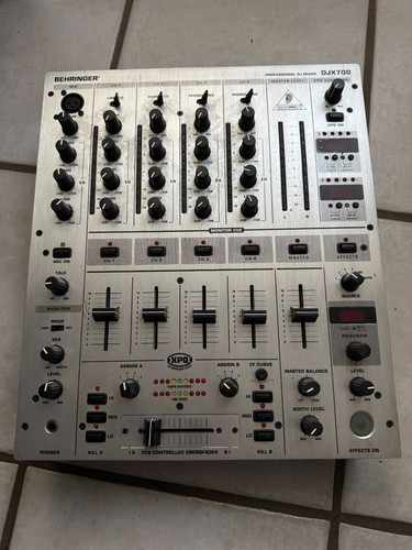 Behringer djx700 professional - behringer,