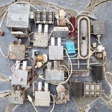 Lot de Piéces Détachées pour Téléviseurs Anciens THT, Tuner, etc