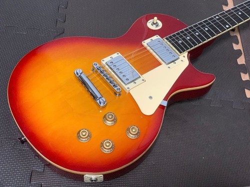 Maestro gibson les - by,