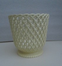 Cache pot plastique rigide