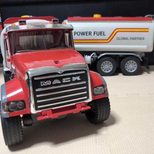 Bruder mack tanker truck - tanker, &