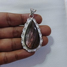 Pendentif pierre précieuse