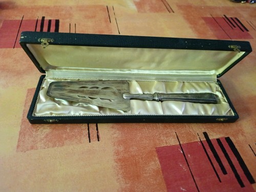 Pelle tarte metal - tarte, en