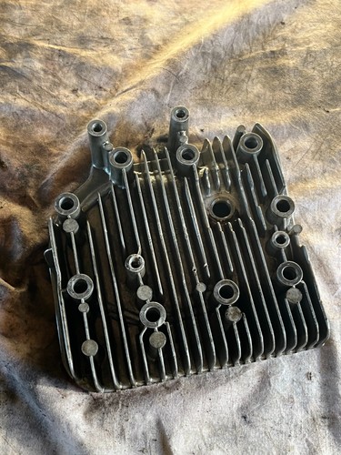 Culasse haut moteur briggs - culasse,