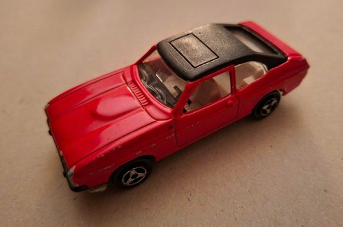 Voiture miniature ancienne - miniature,