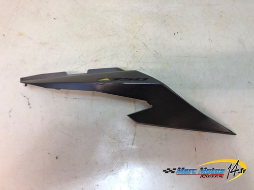 Cache lateral droit honda - lateral,