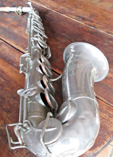 SAXOPHONE COUESNON EXPOSITION UNIVERSELLE DE PARIS