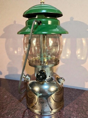 Coleman 242e lantern 1967 - coleman,