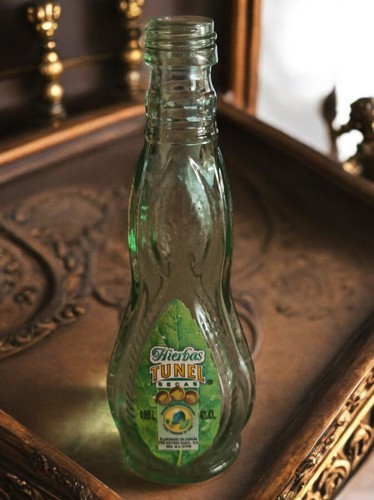Mignonette alcool vide - alcool, hierbas
