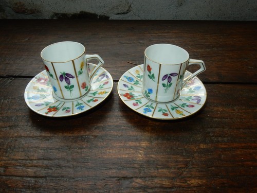 Pair cups saucers - pair,