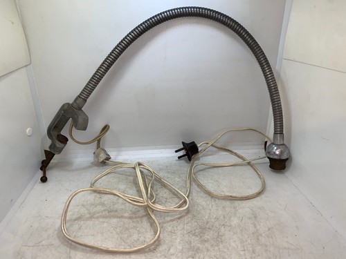 Ancienne lampe industrielle - ancienne,