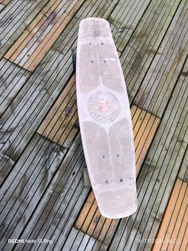 Skateboard planche roulettes - planche, a