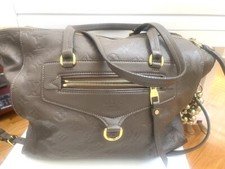 $2960 Brand-new!  LOUIS VUITTON  Lumineuse PM  Empreinte Monogram Tote/ w charm