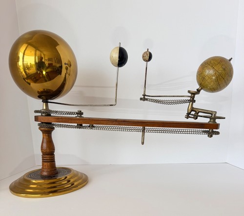 Planetarium antique - planetarium:,
