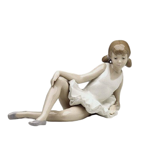 Figurine nao ballet allongée - nao,