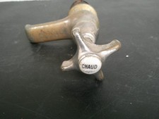 ROBINET ANCIEN LAVABO