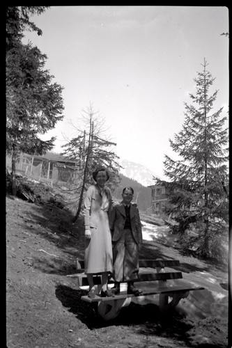 Jeune femme garçon - jeune,