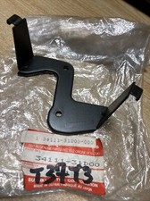 Suzuki 34111-31D00 patte