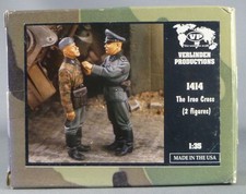 Verlinden Productions - 1414 WW2 German Iron Cross 2 Resin Figures 1/35