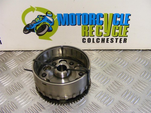 Volant moteur embrayage de - moteur, et