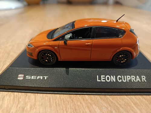 Rare miniature seat leon - rare,