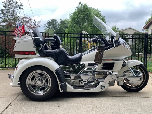1995 honda gold - gold, wing