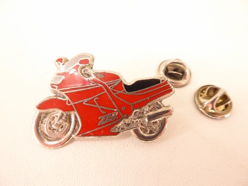 Pin pins badge - pin's,
