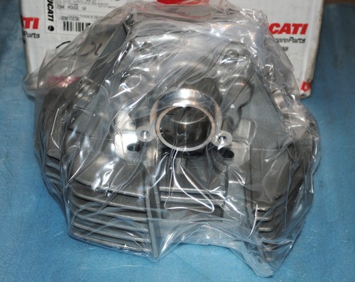 Culasse verticale ducati - culasse,