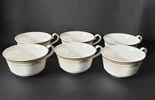 Tasse à thé en porcelaine