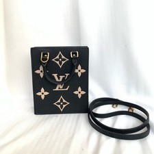 Louis Vuitton Petit Sac Plat