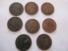 8 pieces de monnaie de 2