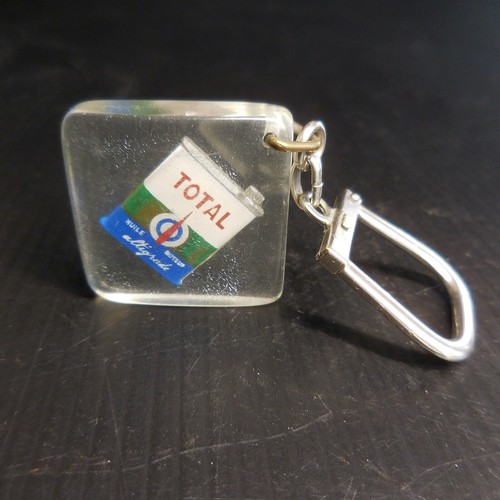 Porte clef bidon total - porte,