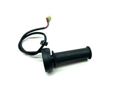 POIGNÉE D'ACCÉLÉRATEUR