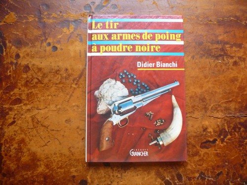 Tir aux armes - tir, poing
