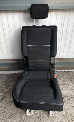 Ford tourneo connect 2nd row - ford,